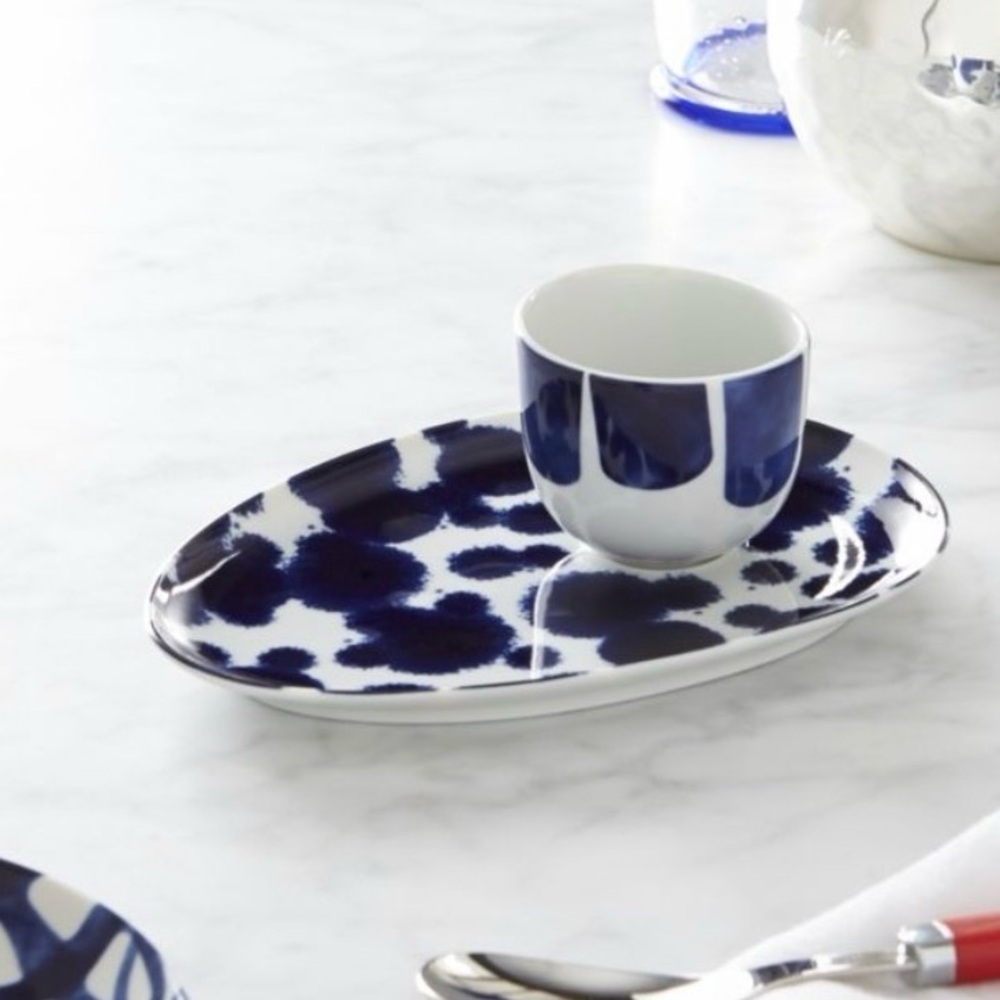 Paola Navone Crate&Barrel Blue and White Como Espresso Cups and Saucers - Picture 6 of 7